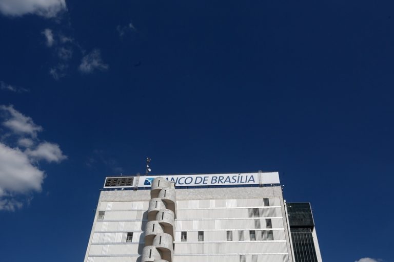 Banco de Brasília firma acorda com a FIBRA para facilitar acesso ao crédito e impulsionar desenvolvimento