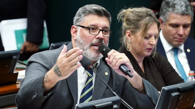 PSL expulsa Frota por não votar favorável à Reforma da Previdência