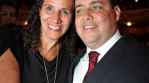Jandira Feghali é filiada ao Partido Comunista do Brasil (PCdoB/RJ) e Jandira Feghali é filiada ao Partido Comunista do Brasil (PCdoB/RJ) e Felipe Santa Cruz