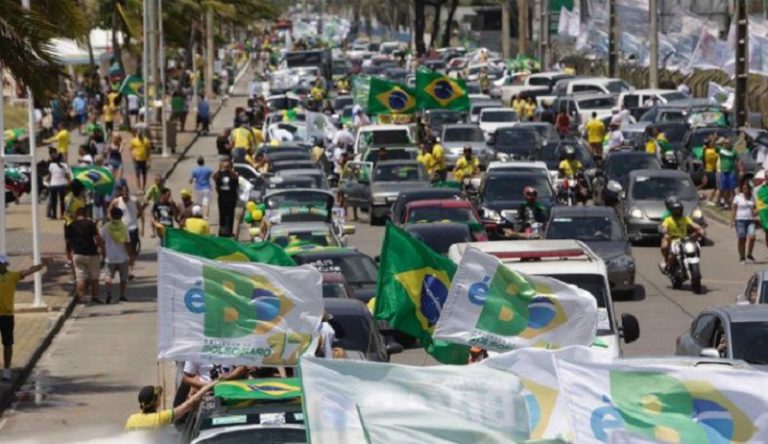 Carreata do #FORADORIA E #FORAMAIA, em apoio a Bolsonaro, pede o fim do isolamento