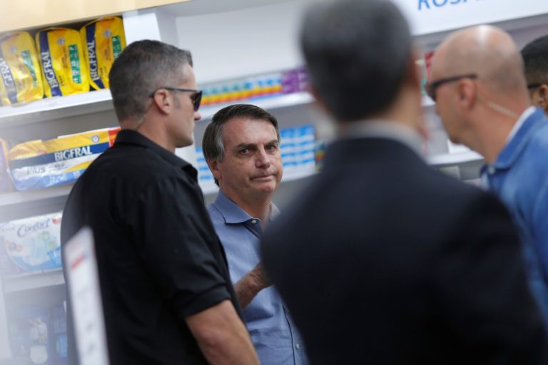“Fui fazer teste de gravidez”, diz Bolsonaro sobre ida a hospital