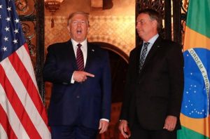 Presidente dos EUA, Donald Trump e Jair Bolsonaro (PL)