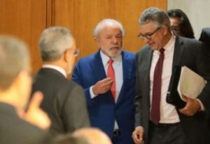 Lula e o ministro Alexandre Padilha (Saúde)