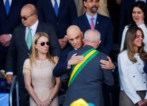 Viviane Barci de Moraes e seu esposo Alexandre de Moraes, na lista de sancionados da Lei Global Magnitsky junto a Luís Inácio Lula da Silva.