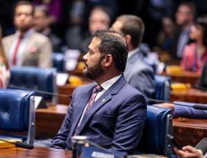 Erik Marinho suplente do senador Efraim Filho (União Brasil/PB) é o único advogado fora da banca que recebeu procuração do “Careca do INSS” para defendê-lo no Supremo Tribunal Federal (STF).
