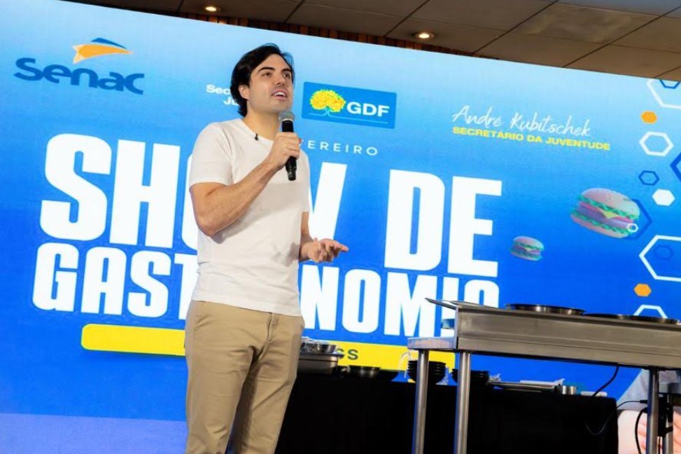 Secretário da Juventude do Distrito Federal, André Kubitschek.