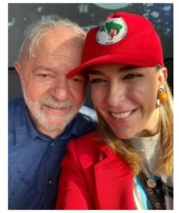 Lula e a lobista Roberta Luchsinger que disse não conhecer.